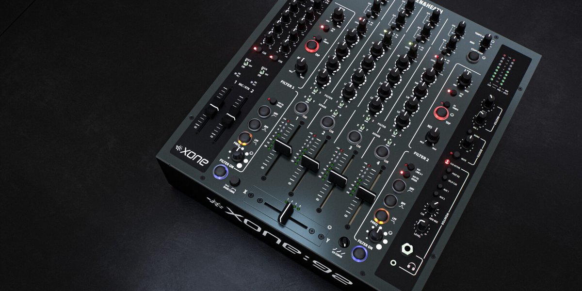 Allen & Heath Xone:92 mixer